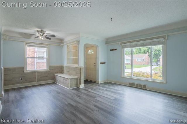 9648 Cavell Street, Livonia, MI 48150