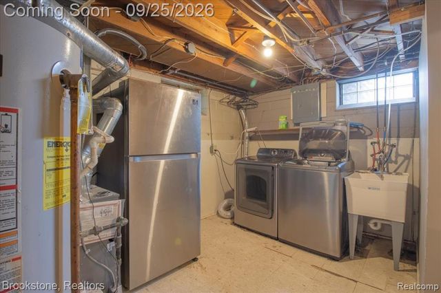 9648 Cavell Street, Livonia, MI 48150