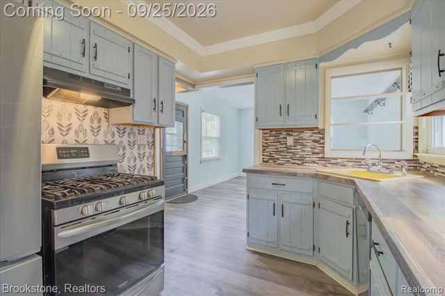 9648 Cavell Street, Livonia, MI 48150