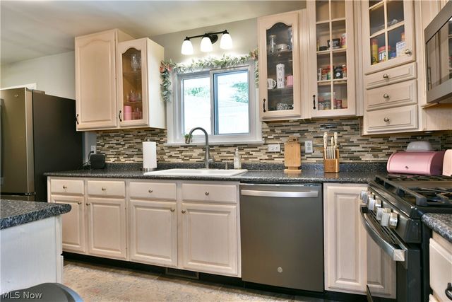 1934 Chester Avenue SW, Warren, OH 44481