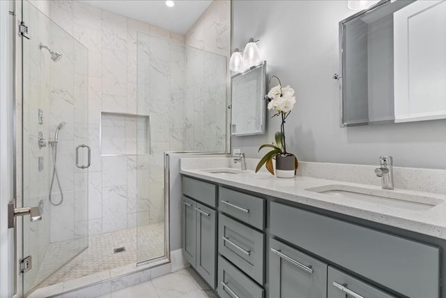 2438 N Western Avenue 3, Chicago, IL 60647