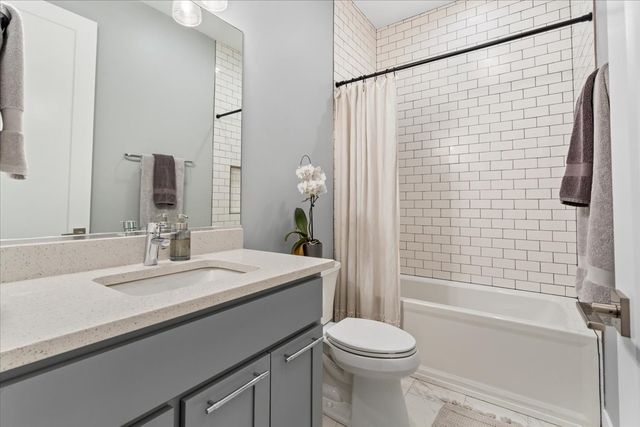 2438 N Western Avenue 3, Chicago, IL 60647