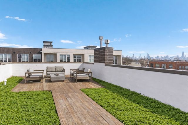 2438 N Western Avenue 3, Chicago, IL 60647