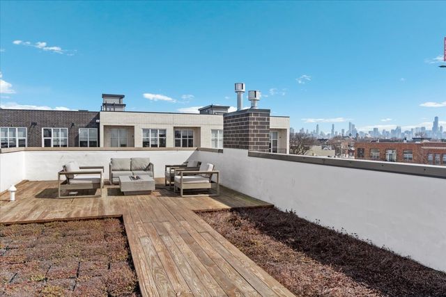 2438 N Western Avenue 3, Chicago, IL 60647