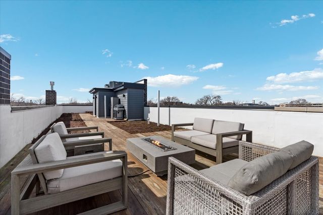 2438 N Western Avenue 3, Chicago, IL 60647