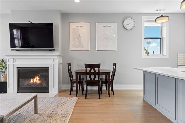 2438 N Western Avenue 3, Chicago, IL 60647