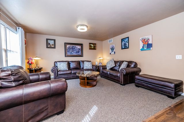 6038 Nimtz Road, Loves Park, IL 61111