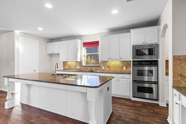 4542 Carraway Drive, Frisco, TX 75034