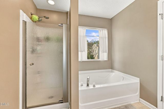 1202 Summerfield Lane E, Creedmoor, NC 27522