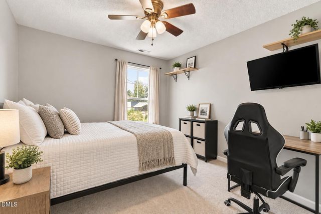 1202 Summerfield Lane E, Creedmoor, NC 27522