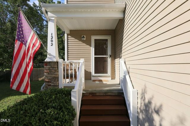 1202 Summerfield Lane E, Creedmoor, NC 27522