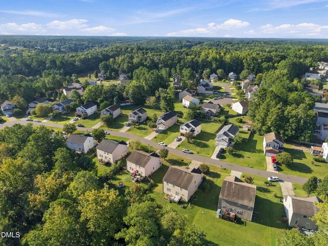 1202 Summerfield Lane E, Creedmoor, NC 27522