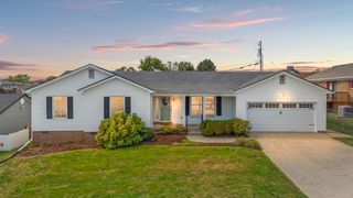 202 Rookwood Court, Richmond, KY 40475