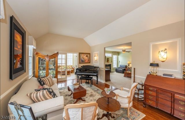 66 Briar Ct, Hardyston Twp., NJ 07419