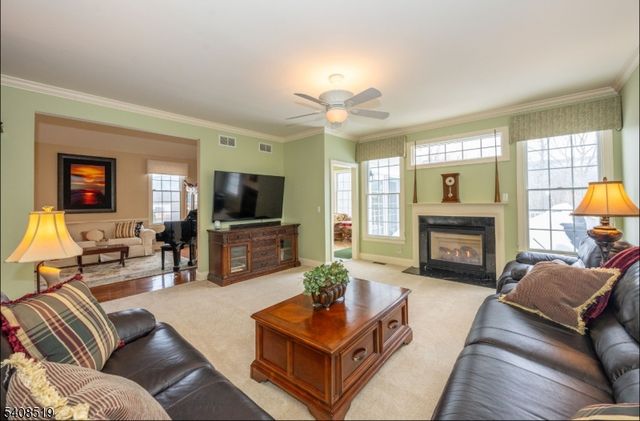 66 Briar Ct, Hardyston Twp., NJ 07419