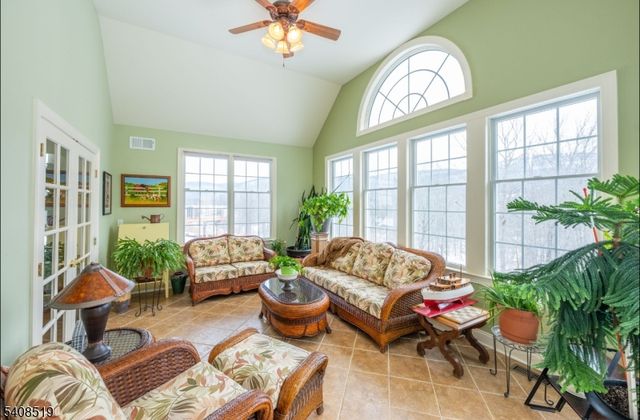 66 Briar Ct, Hardyston Twp., NJ 07419