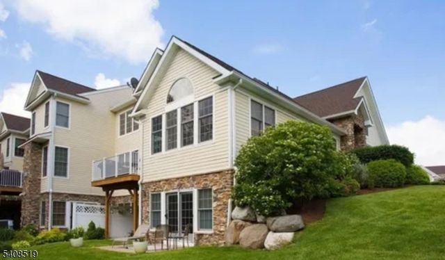 66 Briar Ct, Hardyston Twp., NJ 07419