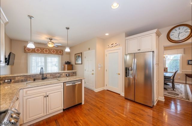 66 Briar Ct, Hardyston Twp., NJ 07419