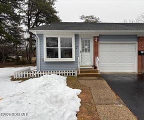 25 Hancock Drive A, Whiting, NJ 08759