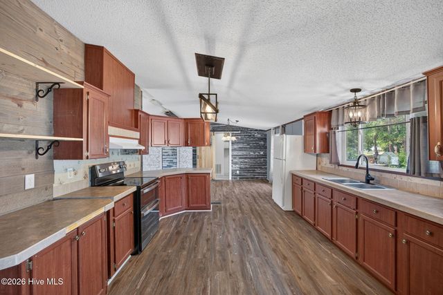 982 Waterview Lane SW, Carolina Shores, NC 28467