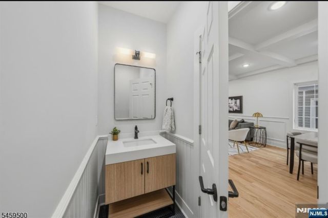 18 Lindsley Avenue, Maplewood, NJ 07040