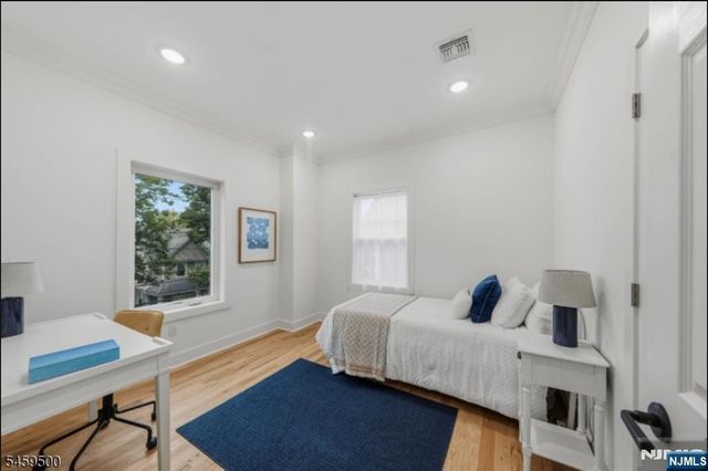18 Lindsley Avenue, Maplewood, NJ 07040