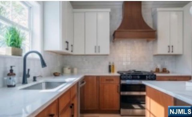 18 Lindsley Avenue, Maplewood, NJ 07040