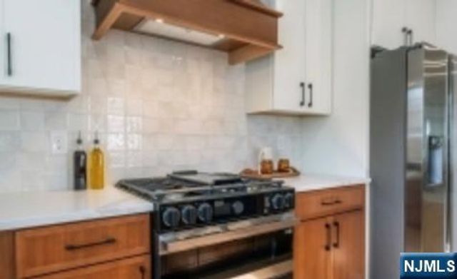 18 Lindsley Avenue, Maplewood, NJ 07040