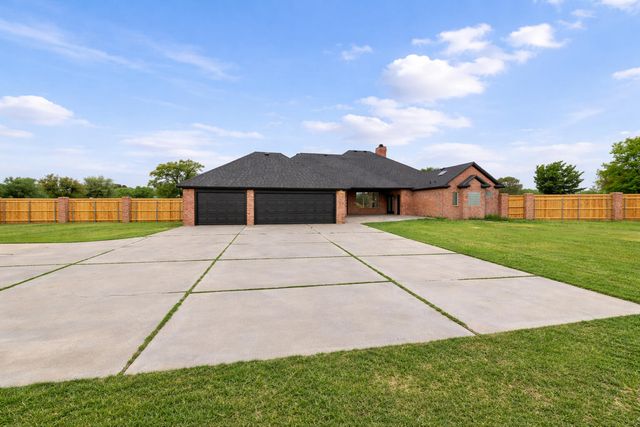 15213 Albany Avenue, Lubbock, TX 79424