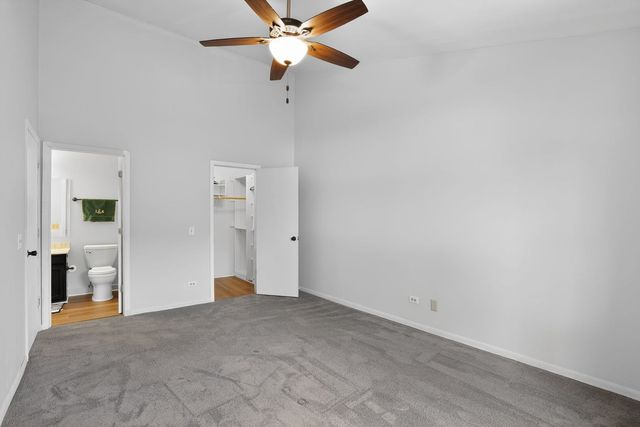 1336 QUEENSGREEN Circle 1336, Naperville, IL 60563