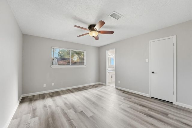 10010 Winding Trail Road, La Porte, TX 77571