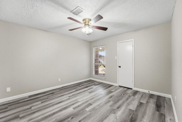 10010 Winding Trail Road, La Porte, TX 77571