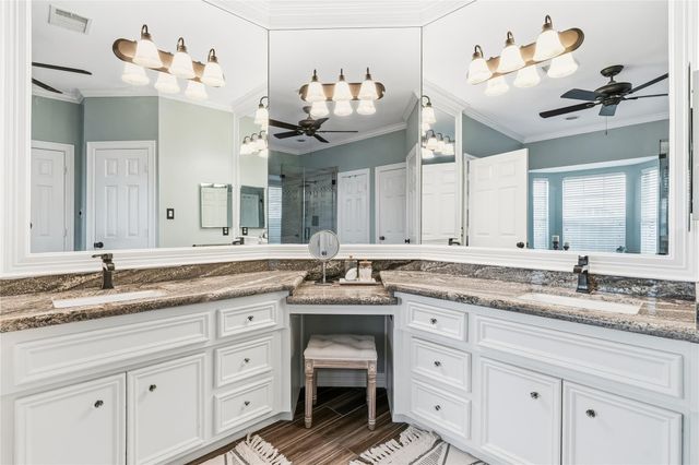 7910 Fall River Court, Sugar Land, TX 77479