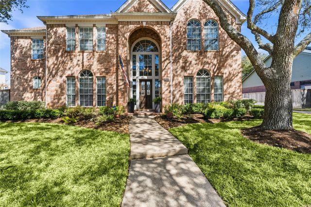 7910 Fall River Court, Sugar Land, TX 77479