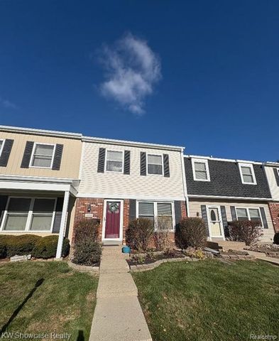 1030 Larson Court, Rochester Hills, MI 48307