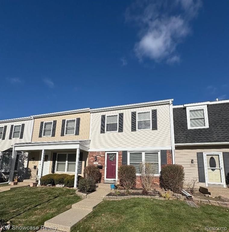 1030 Larson Court, Rochester Hills, MI 48307