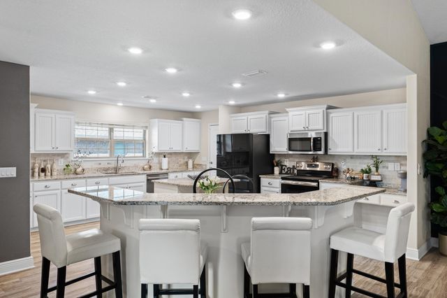 6202 Nanterre Cove, Crestview, FL 32536