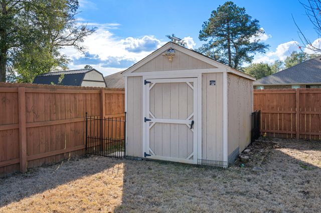 6202 Nanterre Cove, Crestview, FL 32536