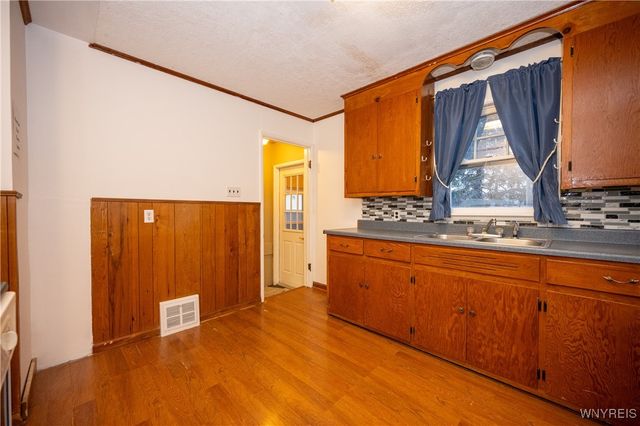 4664 Tomaka Drive, Hamburg, NY 14075