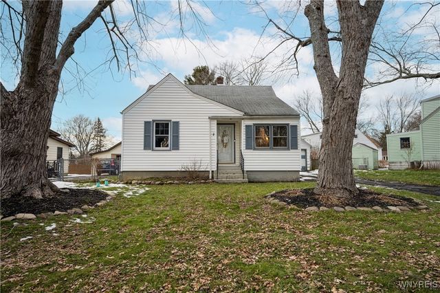 4664 Tomaka Drive, Hamburg, NY 14075