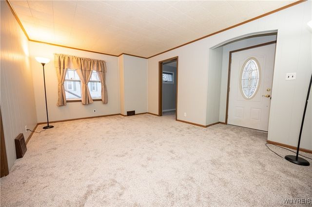 4664 Tomaka Drive, Hamburg, NY 14075