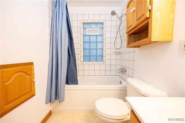 4664 Tomaka Drive, Hamburg, NY 14075