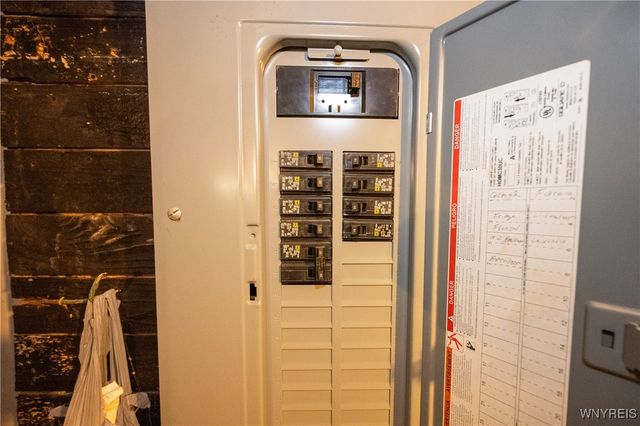 4664 Tomaka Drive, Hamburg, NY 14075