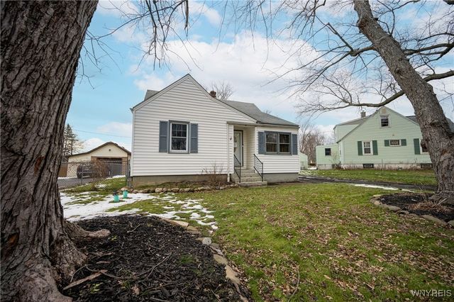 4664 Tomaka Drive, Hamburg, NY 14075