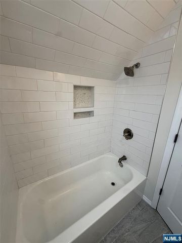 12 Exchange Place 3, Clifton, NJ 07011
