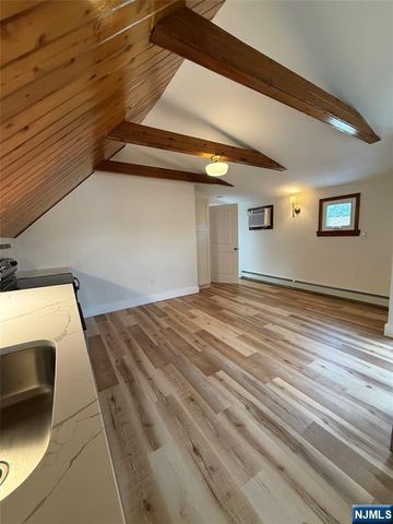 12 Exchange Place 3, Clifton, NJ 07011
