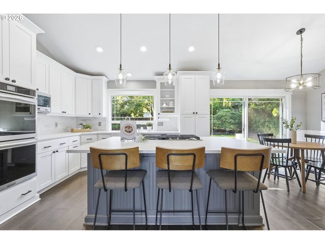 4595 Nw MALHUER Ave, Portland, OR 97229