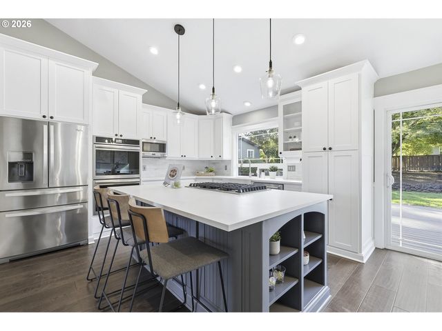 4595 Nw MALHUER Ave, Portland, OR 97229