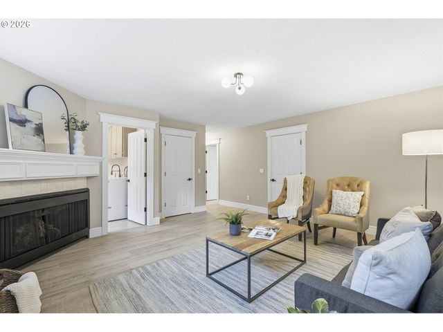 4595 Nw MALHUER Ave, Portland, OR 97229