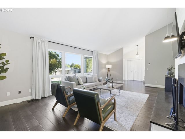 4595 Nw MALHUER Ave, Portland, OR 97229